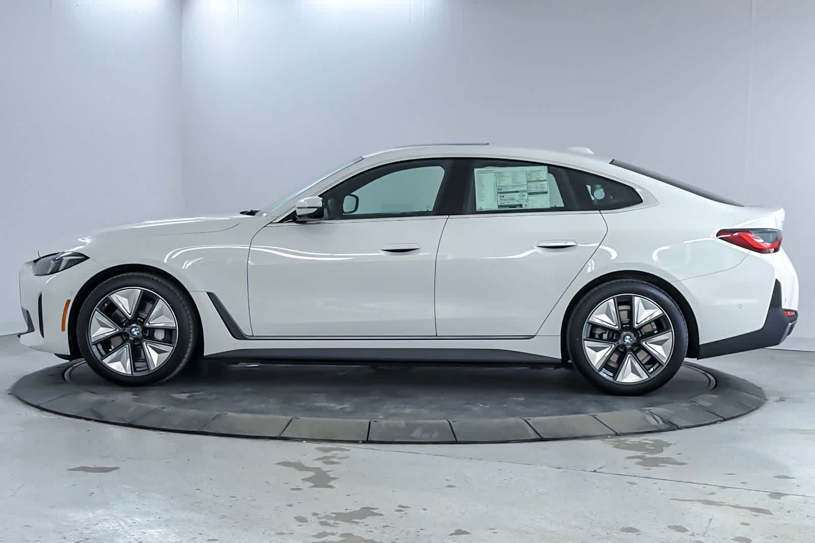 New 2026 BMW i4 xDrive40 AWD/4WD image 5