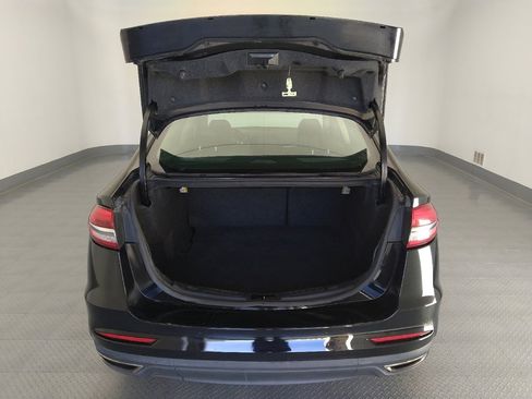 Used 2020 Ford Fusion Titanium image 29