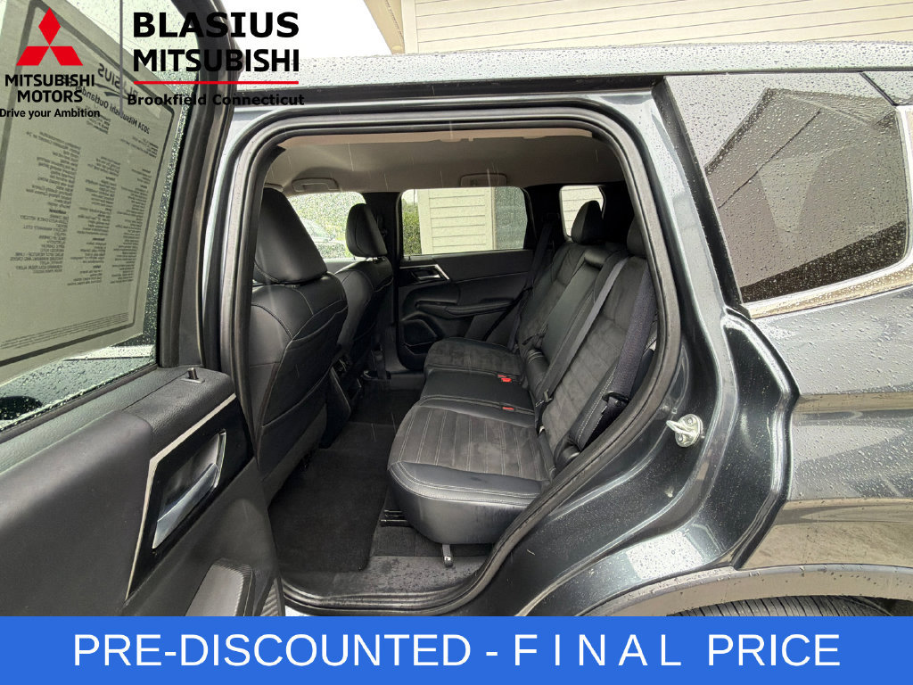 Used 2024 Mitsubishi Outlander SE FWD image 40