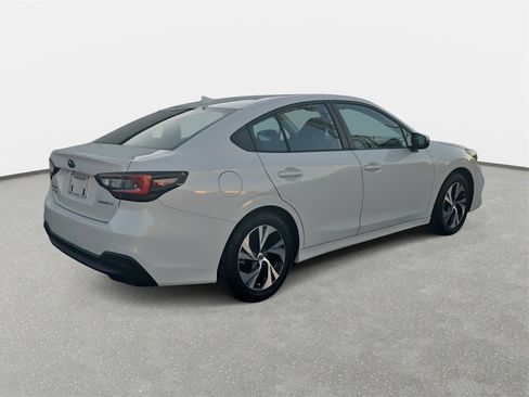 Used 2023 Subaru Legacy Premium image 5
