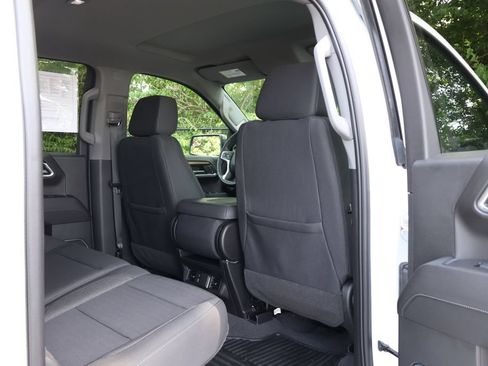 Used 2023 Chevrolet Silverado 1500 LT AWD/4WD image 46