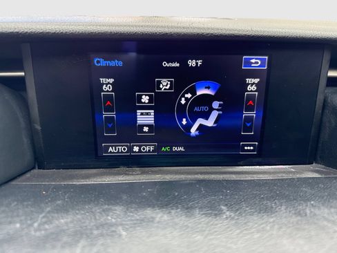 Used 2016 Lexus IS 200t RWD image 27