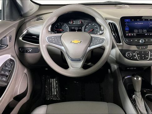 Used 2020 Chevrolet Malibu LT FWD image 4