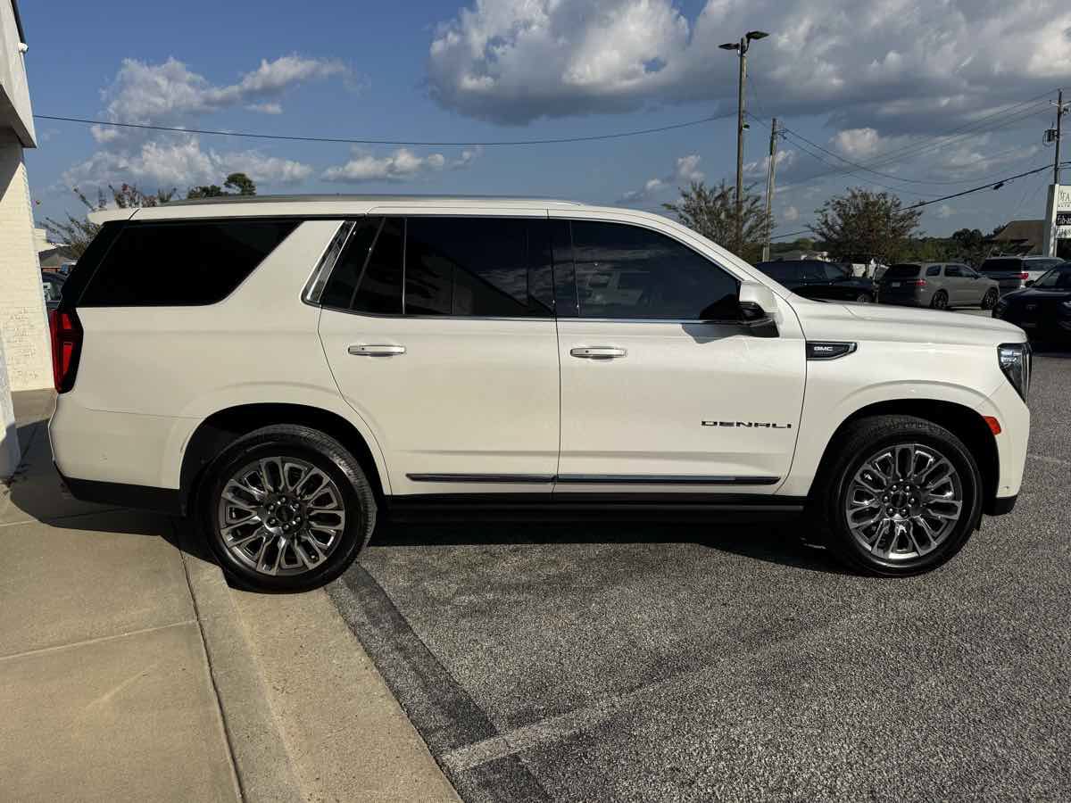 Used 2023 GMC Yukon Denali Ultimate AWD/4WD image 44