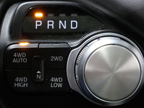 Used 2022 RAM 1500 Laramie AWD/4WD image 23
