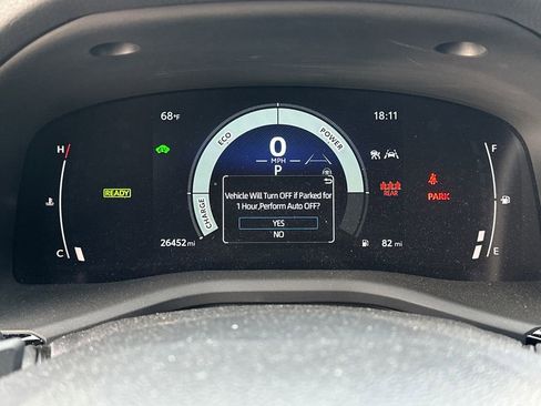 Used 2025 Toyota Camry SE w/ Multimedia Upgrade Package FWD image 18