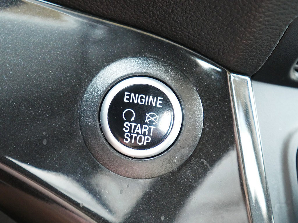 Used 2019 Ford Escape SE AWD/4WD image 35