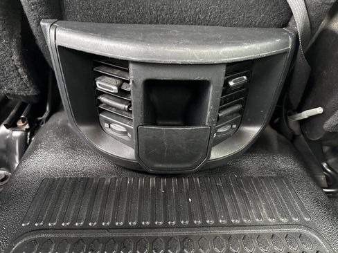 Used 2019 RAM 3500 Tradesman w/ Chrome Appearance Group RWD image 18