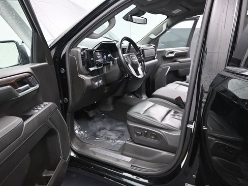 Used 2025 GMC Sierra 1500 SLT RWD image 15