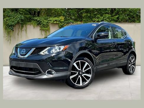 Used 2019 Nissan Rogue Sport SL w/ Premium Package AWD/4WD image 1