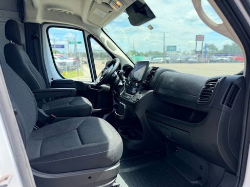 Used 2023 RAM ProMaster 3500 w/ Premium Convenience Group FWD image 16