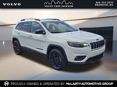 Used 2023 Jeep Cherokee Altitude Lux