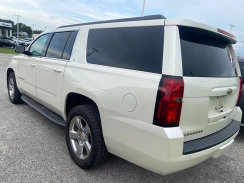 Used 2015 Chevrolet Suburban LT AWD/4WD image 5