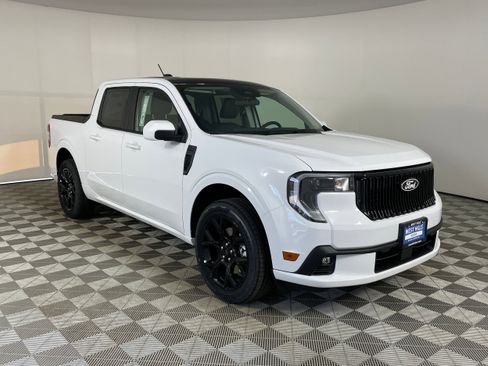 New 2025 Ford Maverick Lobo image 25