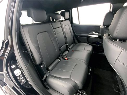 Certified 2024 Mercedes-Benz GLB 250 image 19