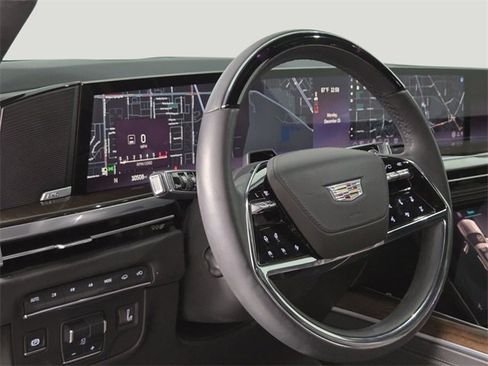 Certified 2025 Cadillac Escalade Sport Platinum image 11