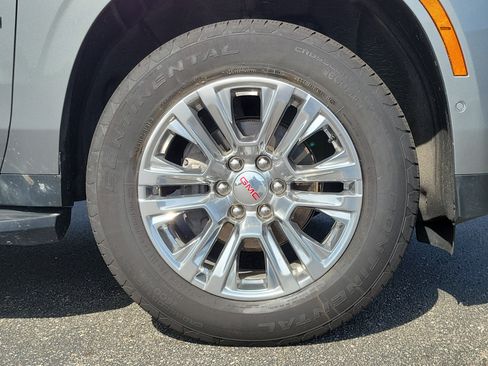Used 2025 GMC Yukon Denali AWD/4WD image 5