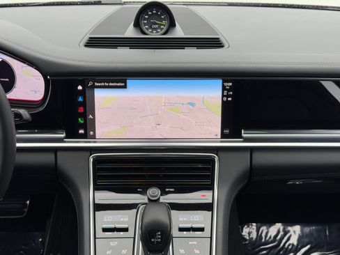 Used 2022 Porsche Panamera 4S w/ Premium Package image 25