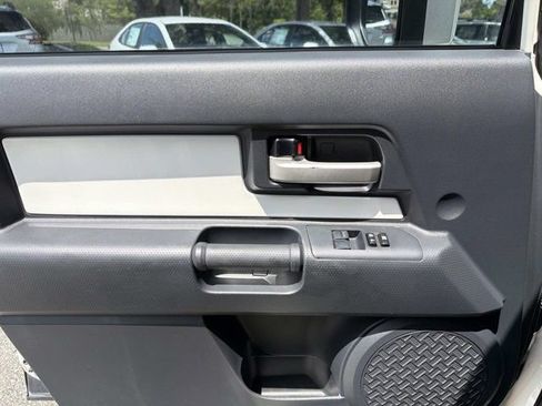 Used 2012 Toyota FJ Cruiser 2WD w/ Upgrade Pkg image 7