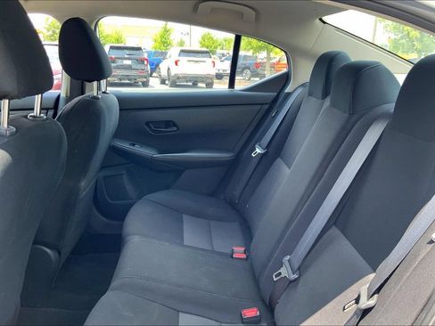 Used 2024 Nissan Sentra SV FWD image 11