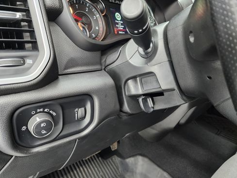 Used 2022 RAM 2500 Big Horn w/ Cold Weather Group image 43