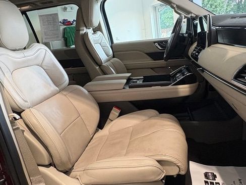 Used 2019 Lincoln Navigator Reserve w/ Cargo Package AWD/4WD image 15