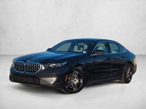 Certified 2026 BMW 540i xDrive image 1