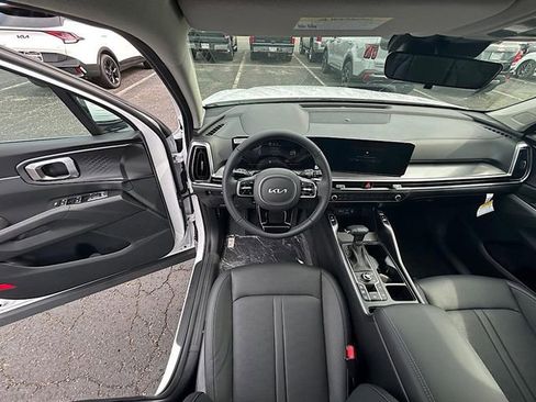 New 2025 Kia Sorento S image 22