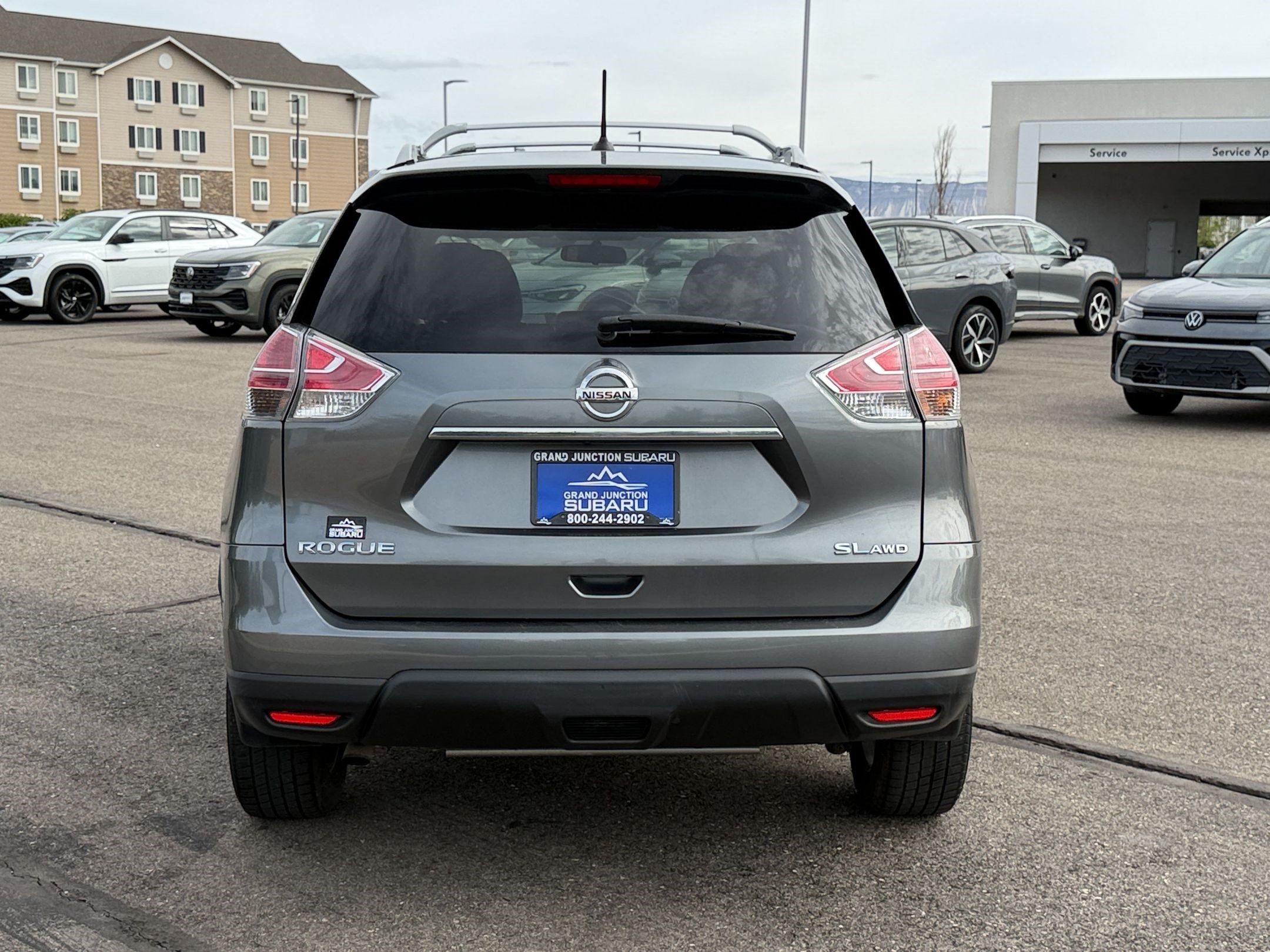 Used 2015 Nissan Rogue SL w/ SL Premium Package AWD/4WD image 10