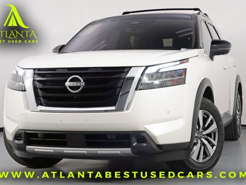 Used 2023 Nissan Pathfinder SL image 1