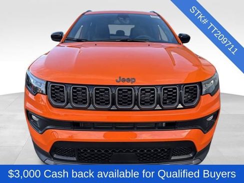 New 2026 Jeep Compass Latitude image 2
