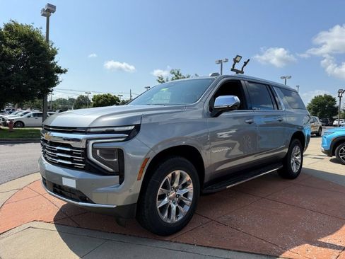 New 2026 Chevrolet Suburban Premier w/ Sun And Tow Package AWD/4WD image 3