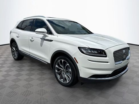Used 2023 Lincoln Nautilus Reserve w/ Equipment Group 201A AWD/4WD image 4