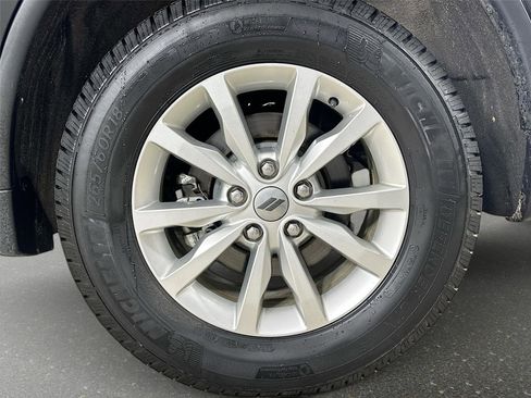 Used 2021 Dodge Durango SXT image 34