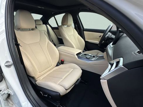 Certified 2025 BMW 330i 330i w/ M Sport Package image 18