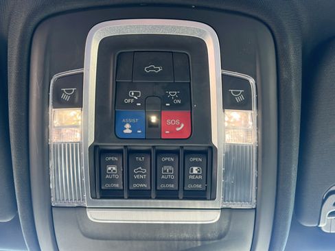 Used 2021 RAM 1500 Limited AWD/4WD image 18