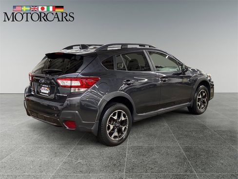 Used 2019 Subaru Crosstrek 2.0i Premium w/ Eyesight System image 3