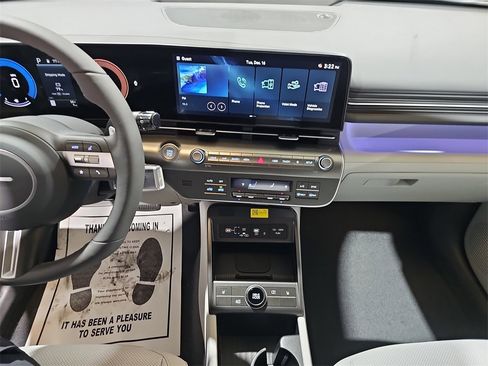 New 2026 Hyundai Kona SEL Premium image 19