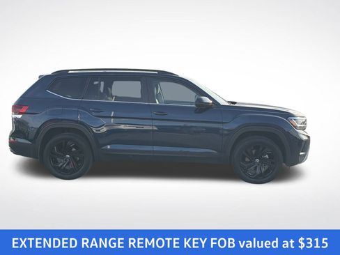 Certified 2022 Volkswagen Atlas SE w/ Black Wheel Package image 4