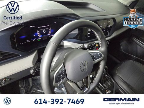 Certified 2024 Volkswagen Taos SE w/ Panoramic Sunroof Package AWD/4WD image 13