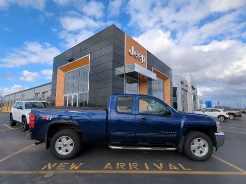 Used 2013 Chevrolet Silverado 1500 LT w/ All-Star Edition AWD/4WD image 1