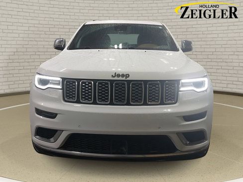 Used 2019 Jeep Grand Cherokee Summit AWD/4WD image 2