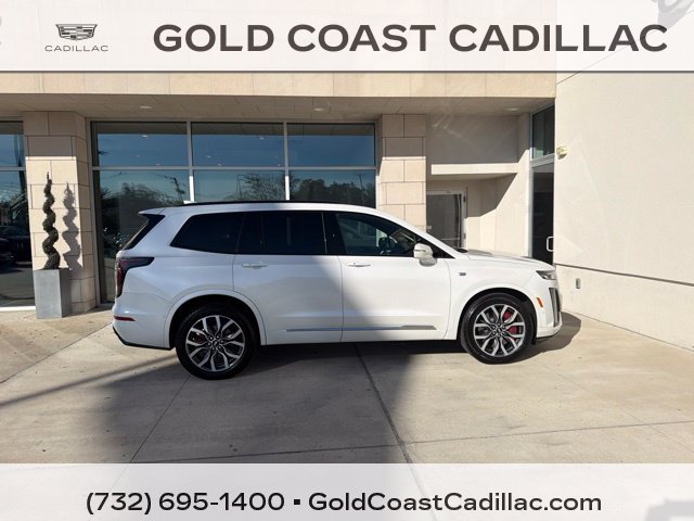 Used 2024 Cadillac XT6 Sport w/ Technology Package AWD/4WD image 4