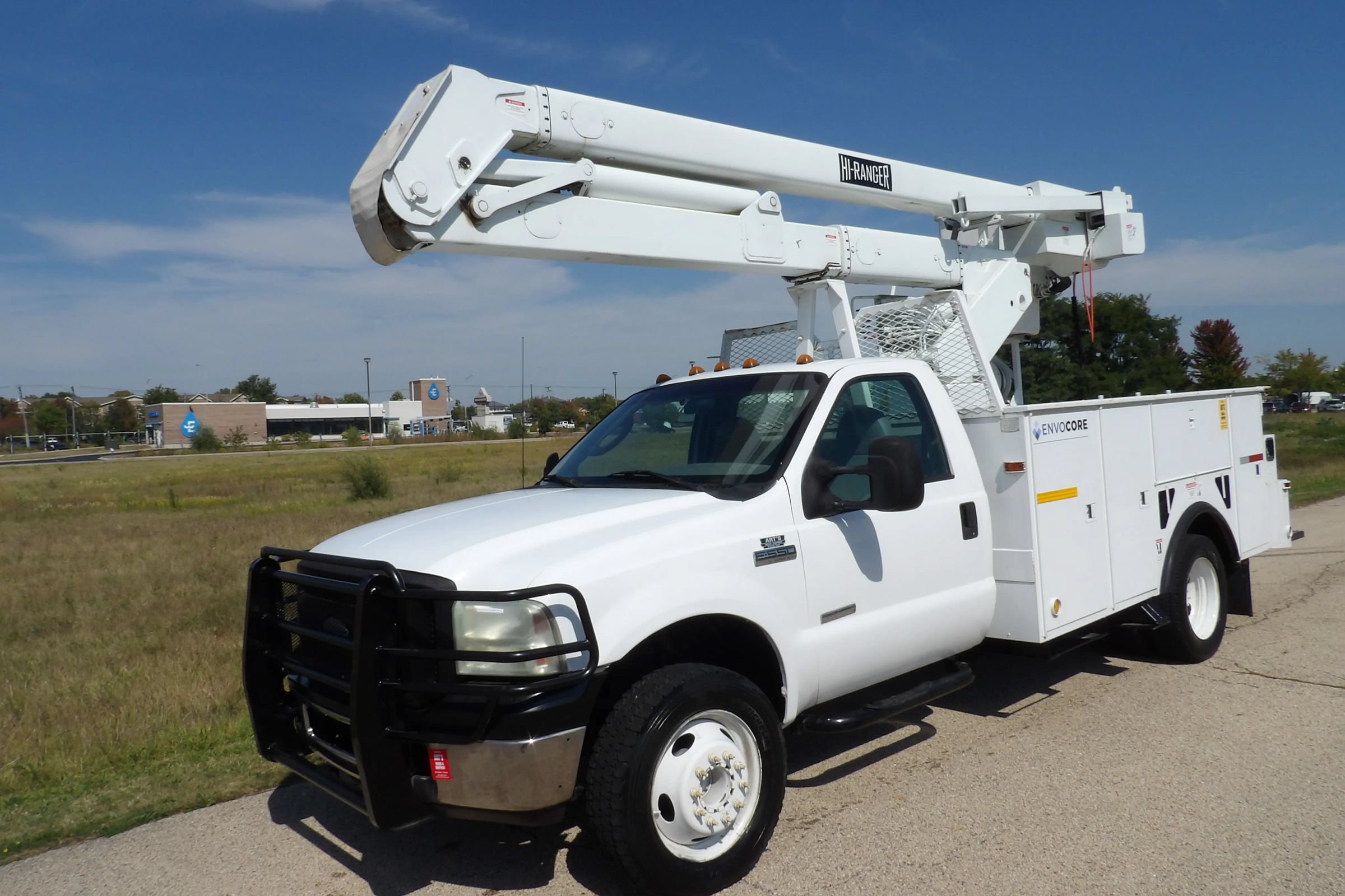 Used 2007 Ford F550 2WD Regular Cab Super Duty image 7