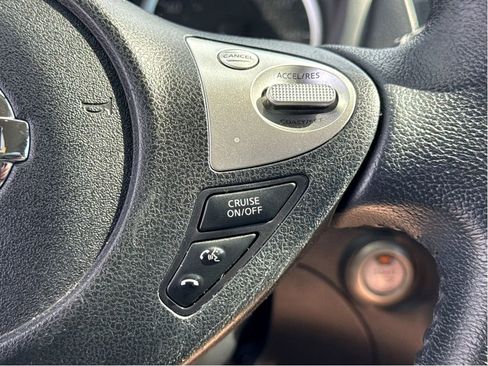 Used 2018 Nissan Sentra SV FWD image 16