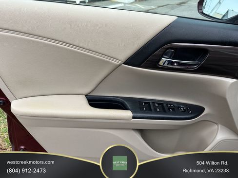 Used 2016 Honda Accord EX image 16