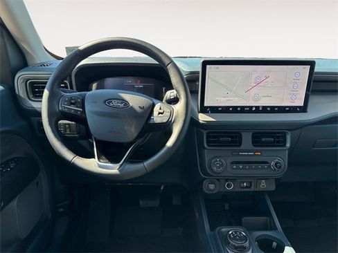 New 2025 Ford Maverick Lariat w/ Black Appearance Package image 12