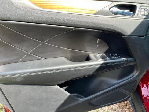 Used 2015 Lincoln MKC FWD w/ Equipment Group 101A Select image 17