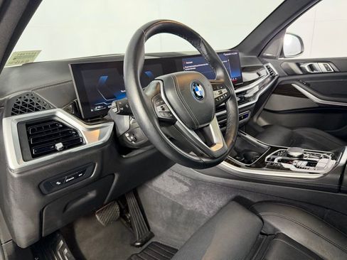 Used 2025 BMW X5 xDrive50e image 22