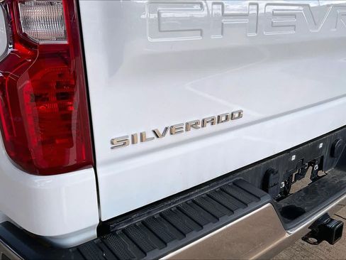 Used 2025 Chevrolet Silverado 1500 LT AWD/4WD image 30